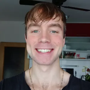 Simon Juhász