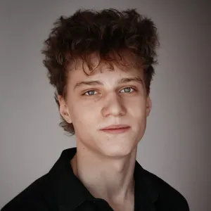 Adam Buš