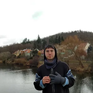 Victor Vasta 