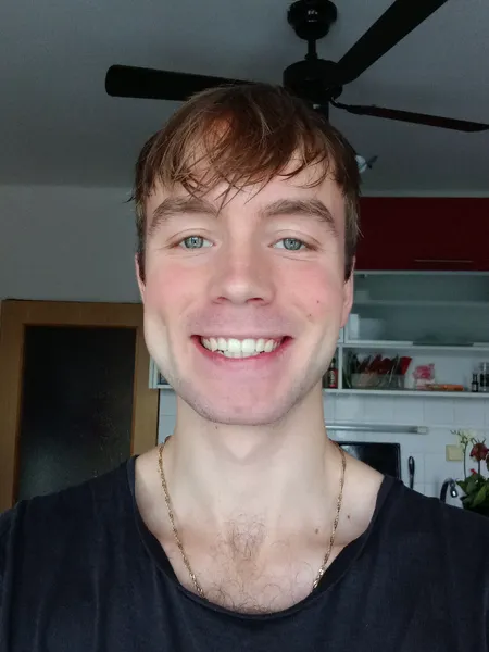 Simon Juhász