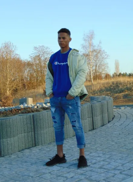 Vonaký Leon