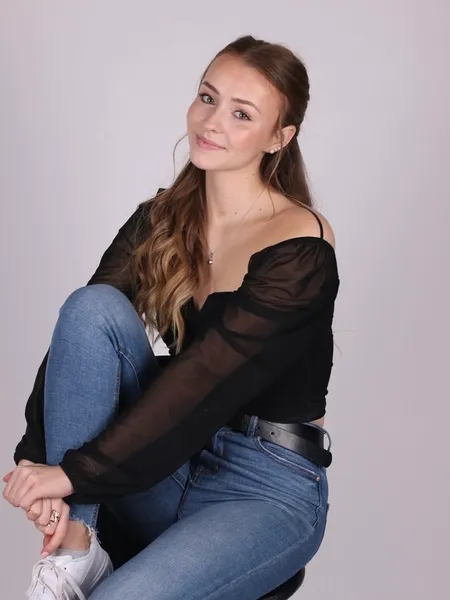 Alzbeta Hujerova 