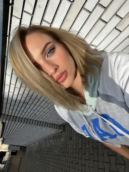 Karolína Levová