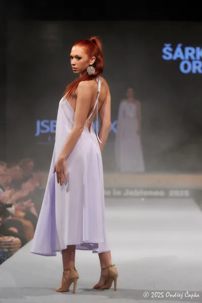 Adina Hýnová