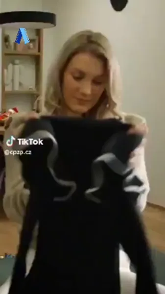 Saskie Slaninová 