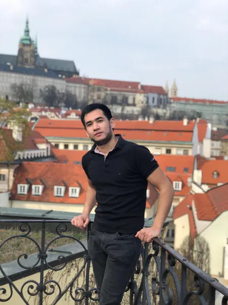 Dauren Jursunbek