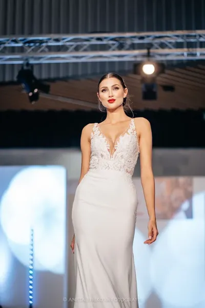 Karolína Surý